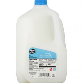 SHURFINE FAT FREE MILK (1 GAL)